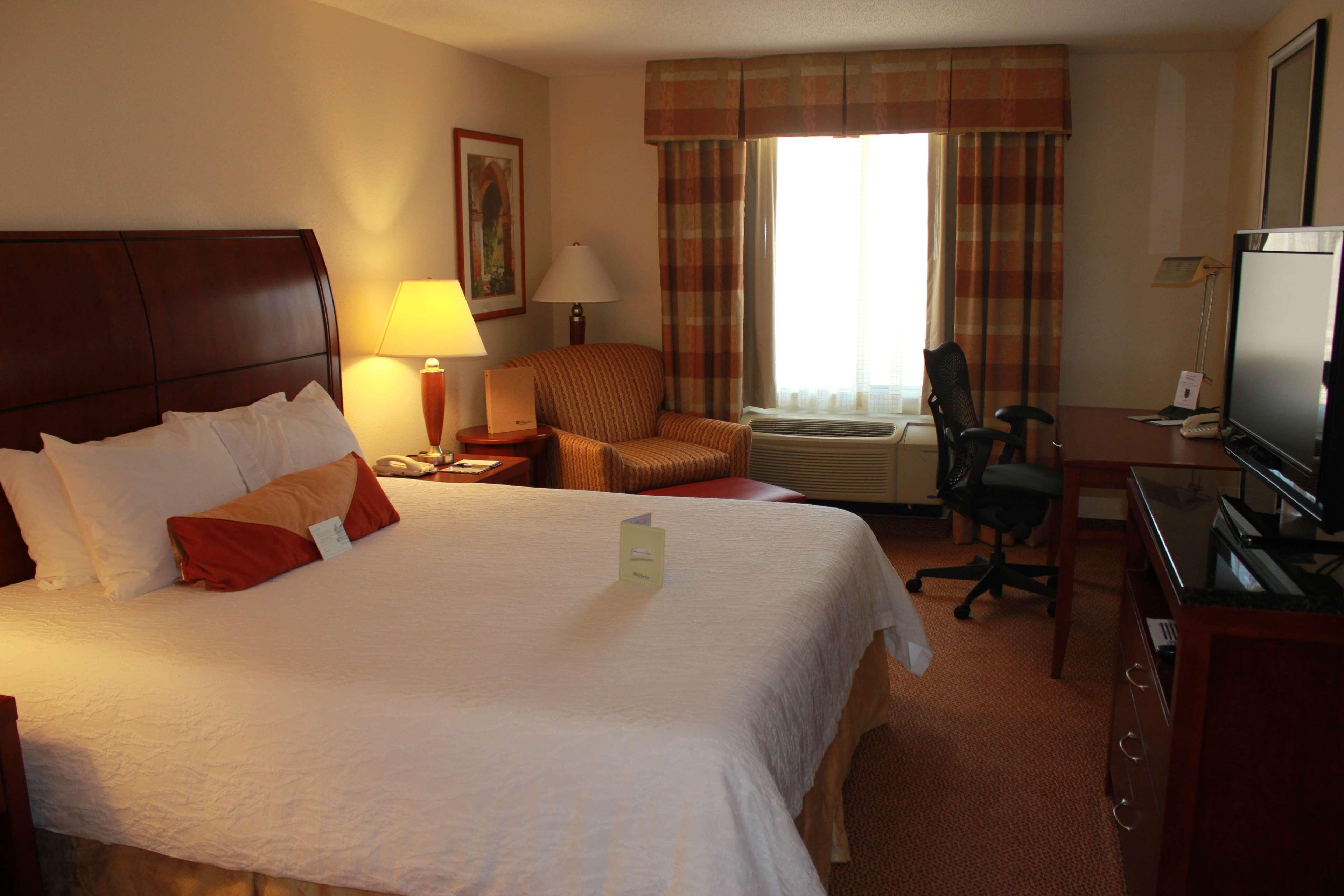 Hilton Garden Inn Starkville Bilik gambar